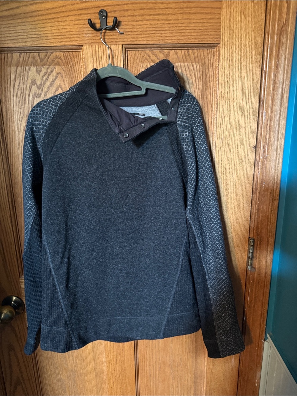 Prana Women’s  Dark Charcoal Zip-Up Knit Sweater